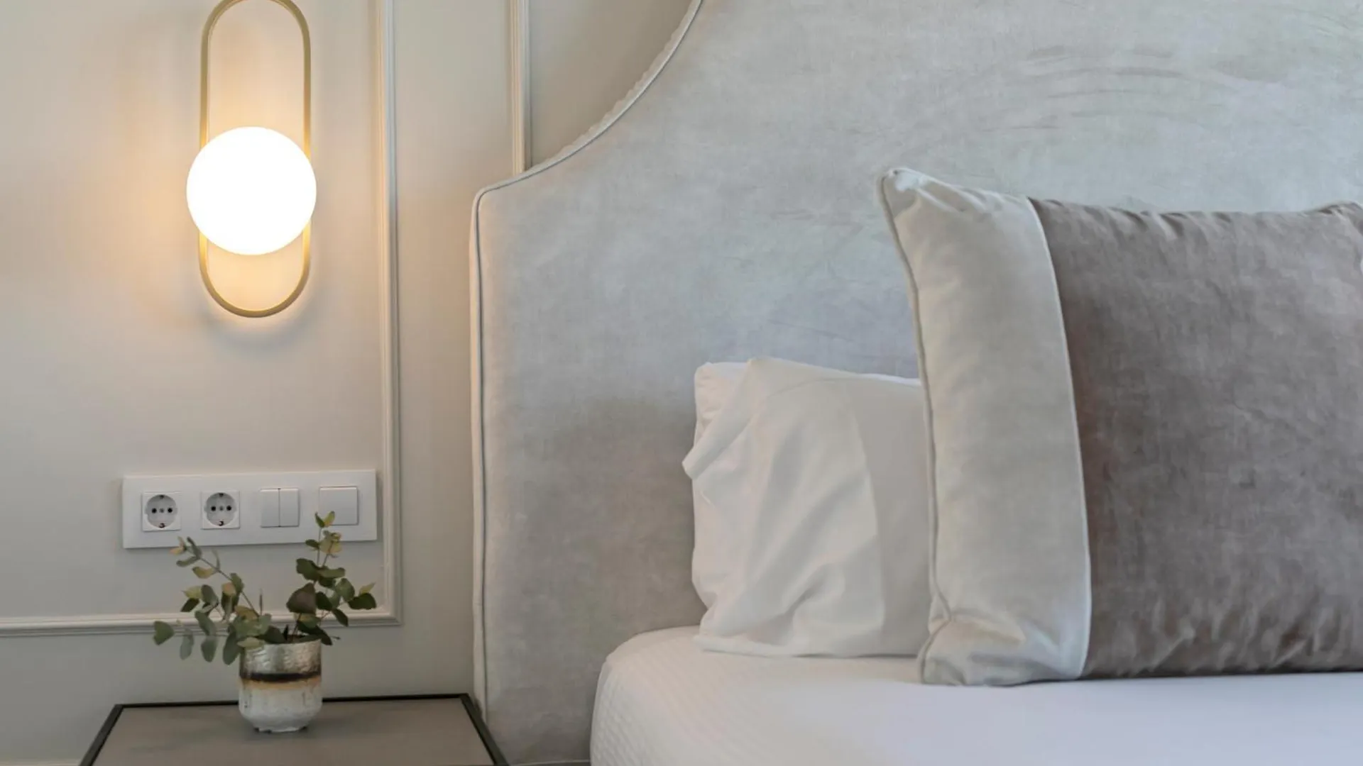 Isg Apartments Modern Atticpool At The Cathedralfree Parking Σεβίλλη Ισπανία