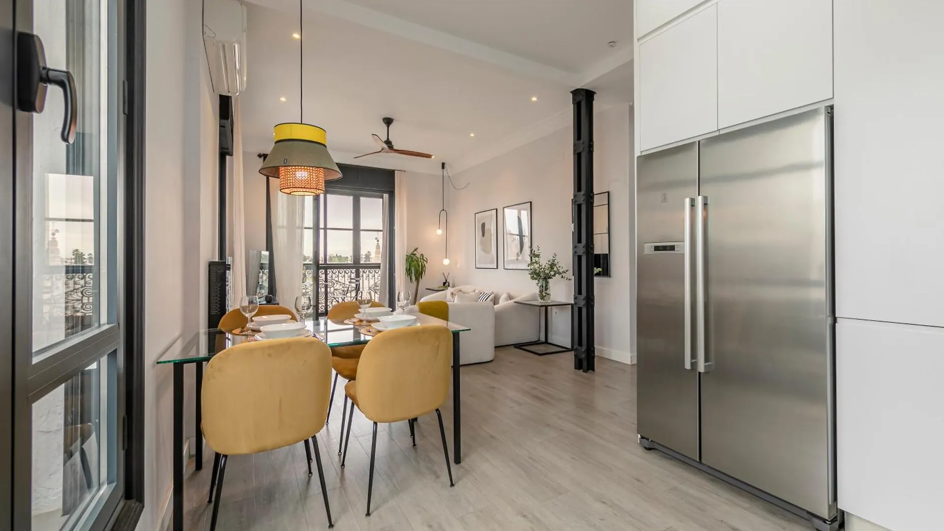 Isg Apartments Modern Atticpool At The Cathedralfree Parking Sevilha