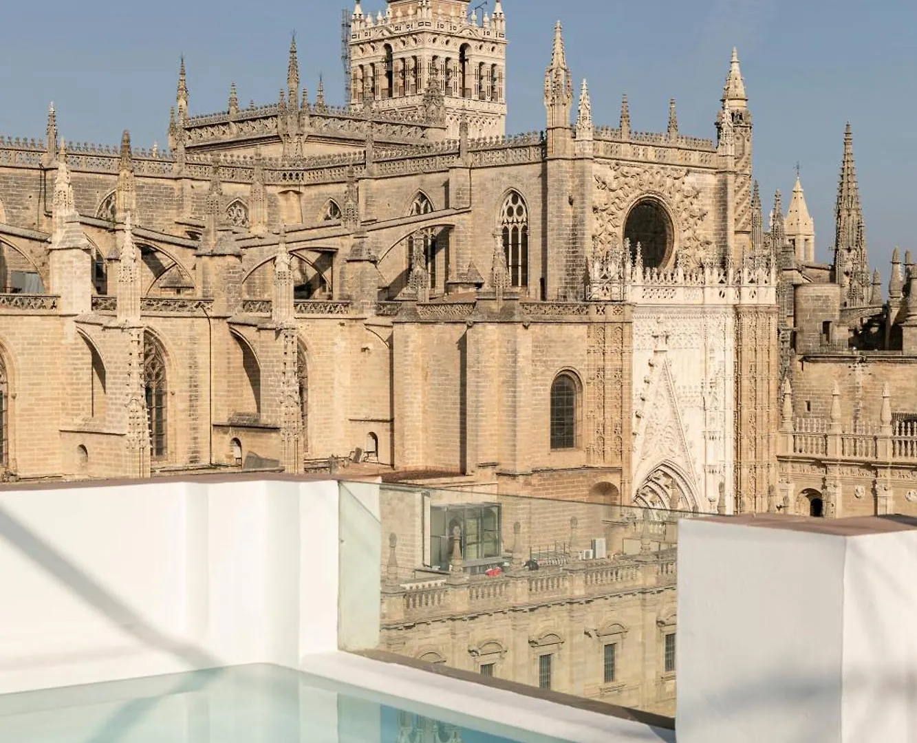 Isg Apartments Modern Atticpool At The Cathedralfree Parking Sevilla